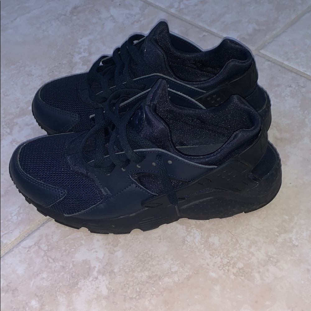 Nike Navy Blue Huaraches